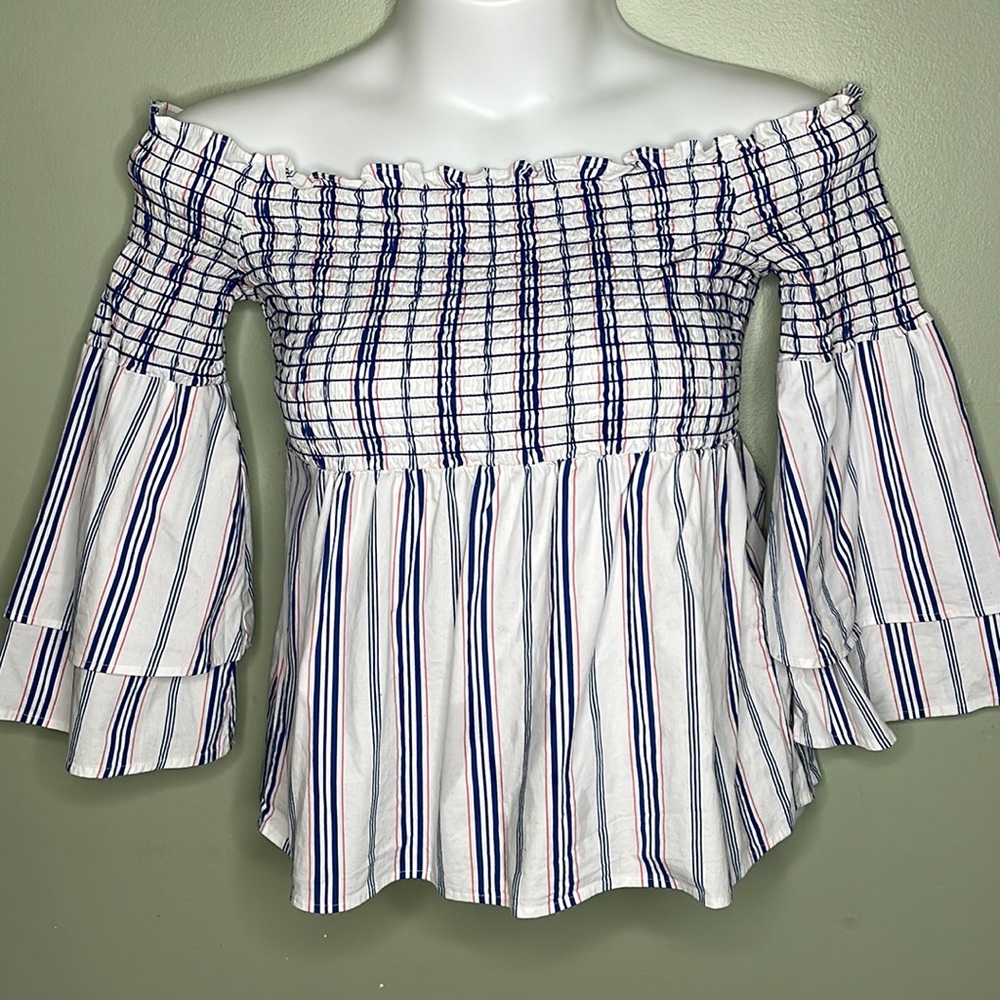 Belle Sky top elastic bell sleeves white pink blue size Lg